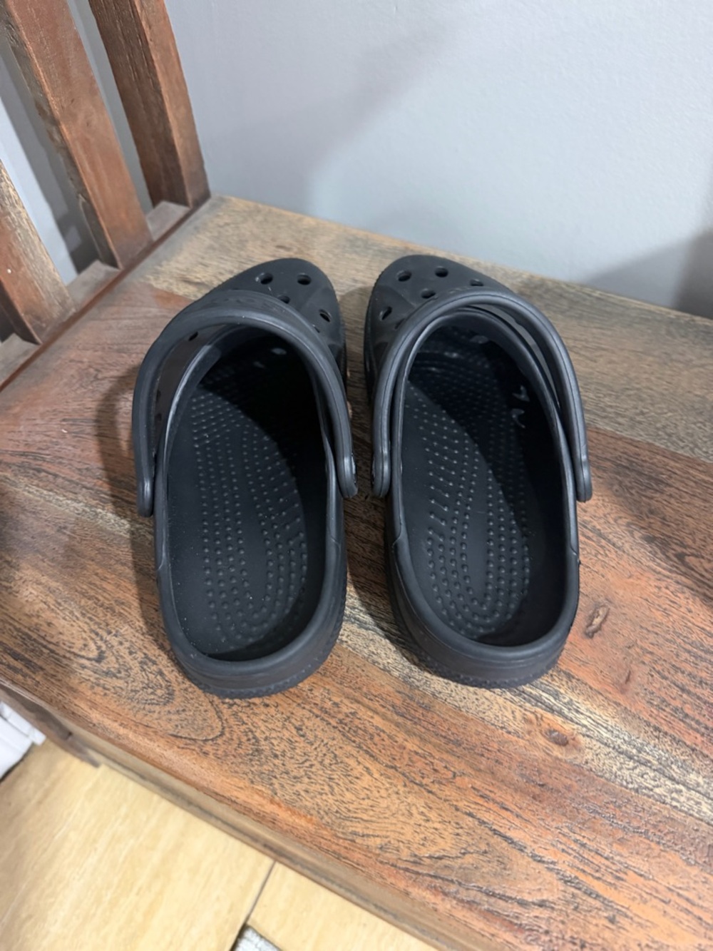 CROCS Classic Clog in Black - Picture 3 of 5